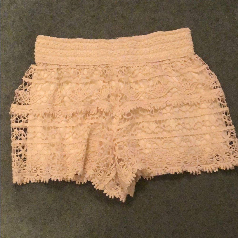 Cream lace shorts